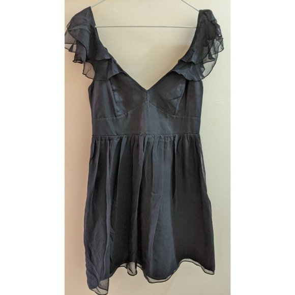 Black Dress with Shoulder Detail - 2 ways to wear - Picture 1 of 3